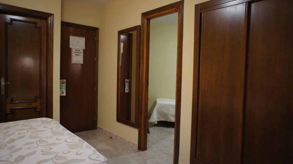 Hotel Puente Romano Alcántara Quarto foto